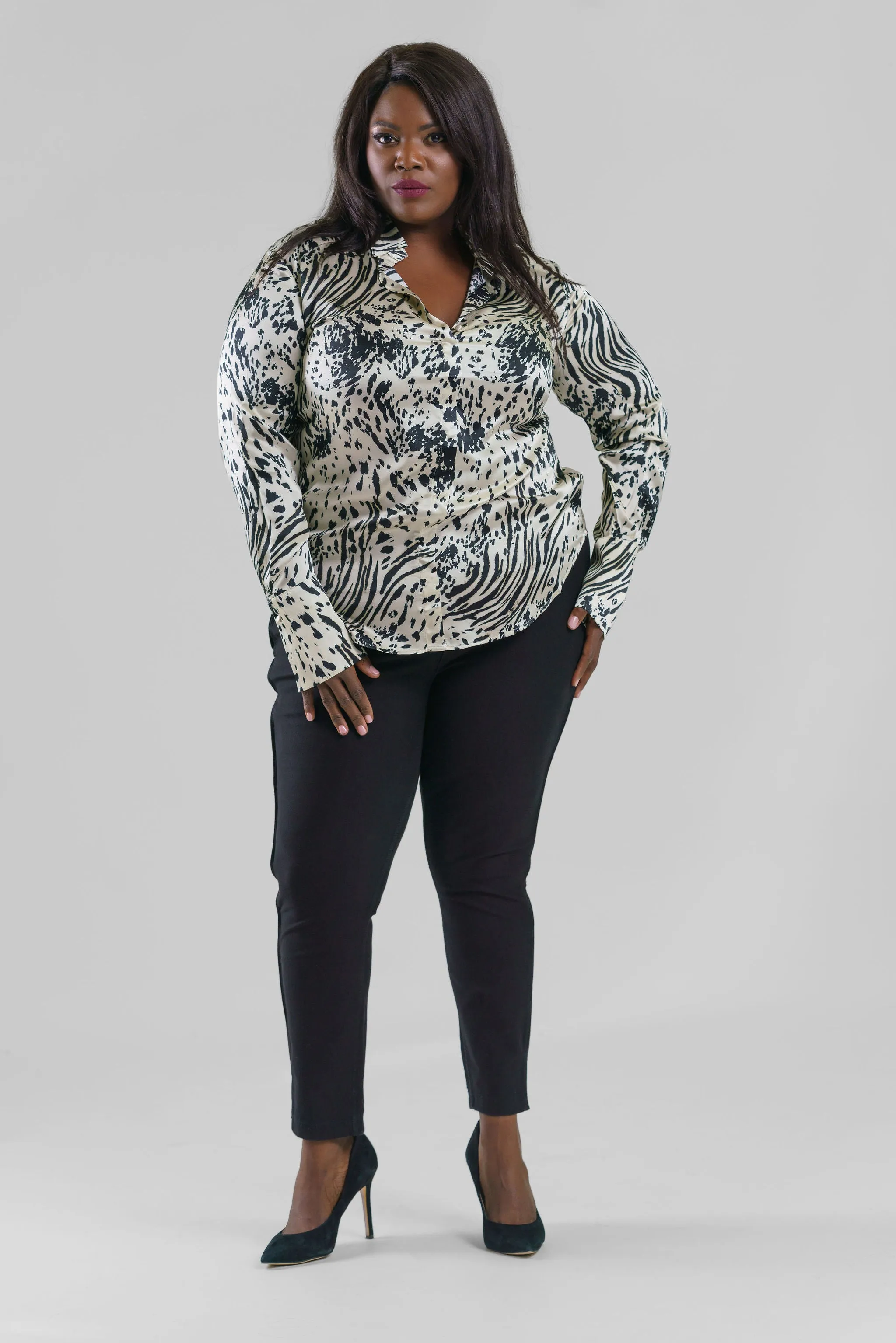 DARIA FRENCH CUFF SILK BLOUSE - Zebra Graze