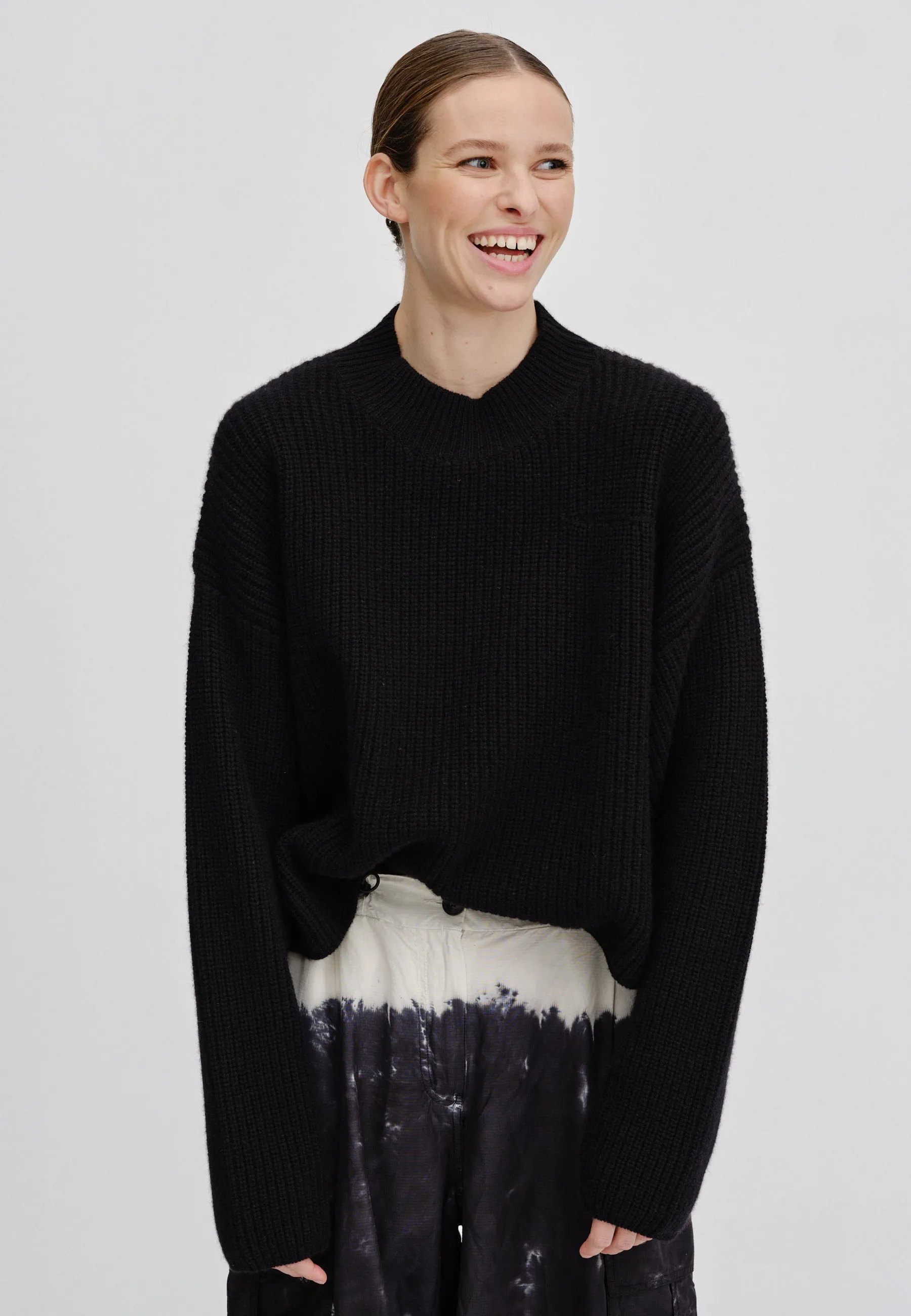 Saab Knit Roundneck